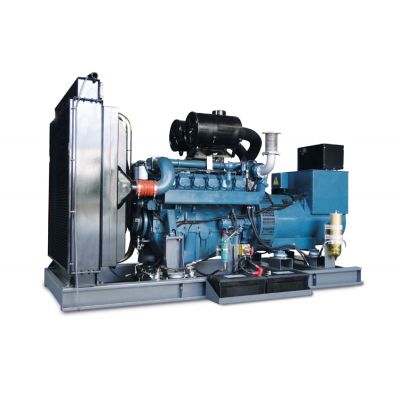 700kw科曼柴油發電機組-科曼16缸柴油機16KMV-880柴油發電機組,缸徑/行程：128/142mm,柴油發電機組水冷發動機功率770KW,柴油發電機組配套馬拉松斯坦福發電機。廠價直銷歡迎選購：13773399855。