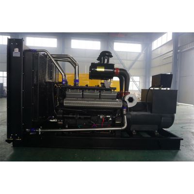 500kw卡得城仕柴油發(fā)電機(jī)組-卡得城仕12缸柴油機(jī)KD26H550柴油發(fā)電機(jī)組,缸徑/行程：135/155mm,柴油發(fā)電機(jī)組水冷發(fā)動(dòng)機(jī)功率550KW,柴油發(fā)電機(jī)組配套馬拉松斯坦福發(fā)電機(jī)。廠價(jià)直銷歡迎選購(gòu)：13773399855。