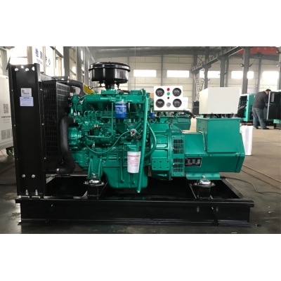 30KW玉柴柴油發(fā)電機(jī)組-玉柴4缸柴油機(jī)YCD4N23H8-55,柴油發(fā)電機(jī)組缸徑/行程：93/103mm,柴油發(fā)電機(jī)組水冷發(fā)動(dòng)機(jī)功率39.6KW,柴油發(fā)電機(jī)組配套馬拉松斯坦福發(fā)電機(jī)。廠價(jià)直銷歡迎選購：13773399855。