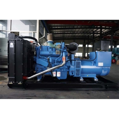 300KW玉柴柴油發(fā)電機(jī)組-玉柴6缸柴油機(jī)YCDV11D-420,柴油發(fā)電機(jī)組缸徑/行程：126/155mm,柴油發(fā)電機(jī)組水冷發(fā)動(dòng)機(jī)功率309KW,柴油發(fā)電機(jī)組配套馬拉松斯坦福發(fā)電機(jī)。廠價(jià)直銷歡迎選購：13773399855。